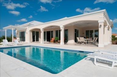 House Providenciales