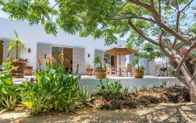 House Todos Santos