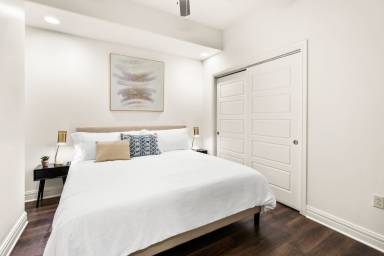 Hotel Waller Creek District