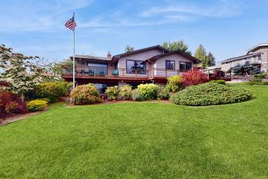 342 m² House