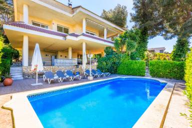 Villa de 372 m²