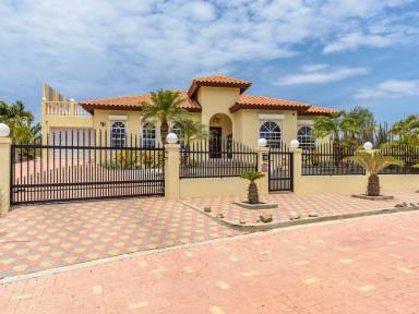 Huis 195 m²