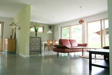 Flat with garden & terrace | Garden view