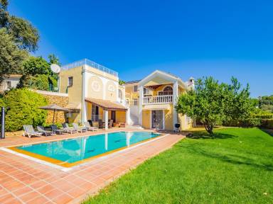 Villa 220 m²