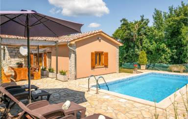 56 m² House