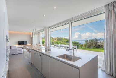 Ferienwohnung mit Garten, Pool und Terrasse | Seeblick