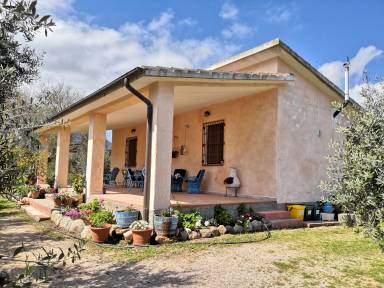 Villa Oliena
