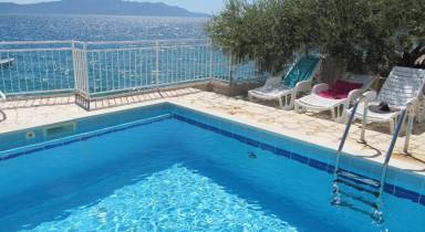 Apartments and rooms with a swimming pool Brist, Makarska - 15620