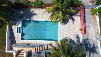 House Paradise Island