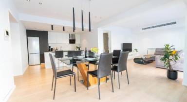 120 m² Apartment