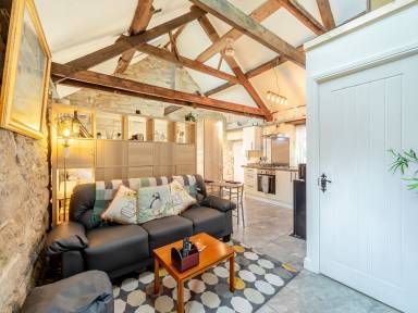 Cottage Amble
