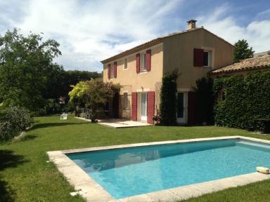 110 m² House