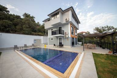 Villa with garden