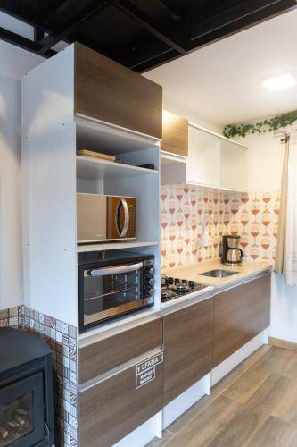 Chalet with terrace & garden in Gonçalves