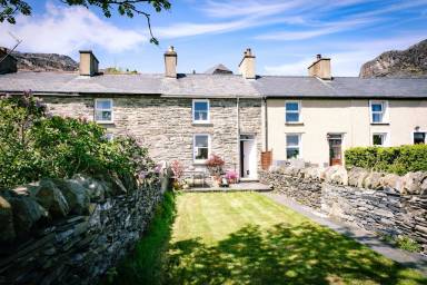 Cottage  Rhiwbryfdir