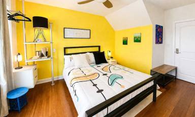 Bed and breakfast with garden, barbecue & terrace | City view | Perfect for remote work