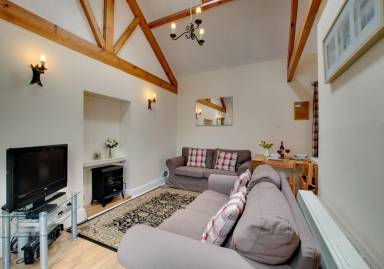 Pleasant cottage with garden | Water view | Pet-friendly