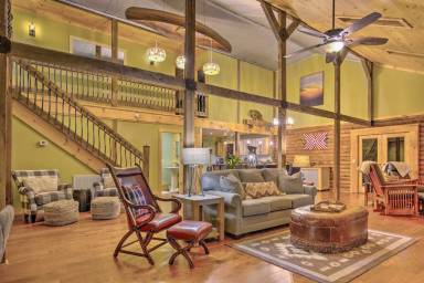 Cabin Hendersonville