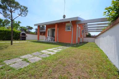 Casa Bibione Pineda