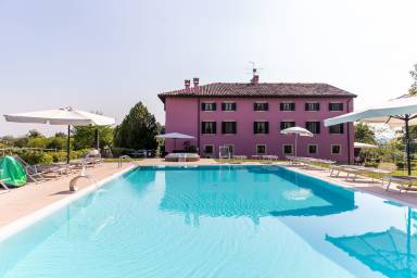 Casale Castelnuovo del Garda
