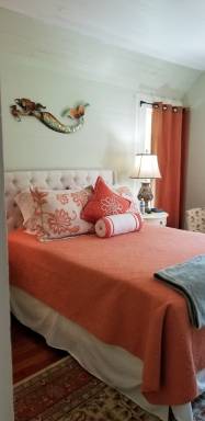 Bed and breakfast  North Brooksville