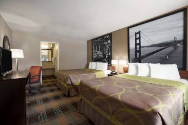 Motel  Salinas