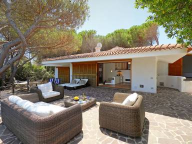 Casa con giardino, terrazza e griglia