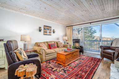 137 m² Condo
