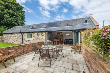 Holiday home with garden