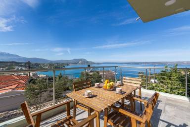 Apartment Plaka