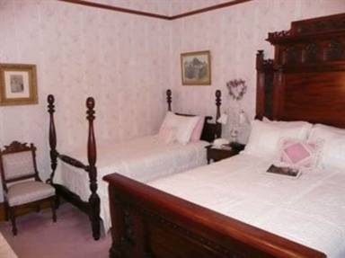 Bed & Breakfast Maquoketa Caves State Park