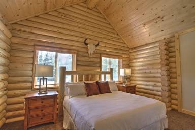 Cabin  West Yellowstone