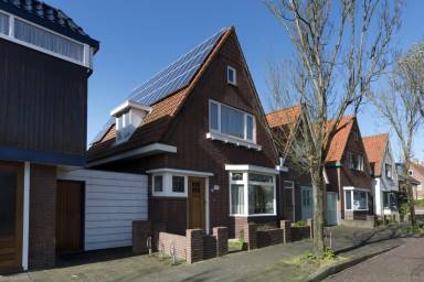 Ferienhaus in Egmond Aan Zee mit Garten, Terrasse und Grill
