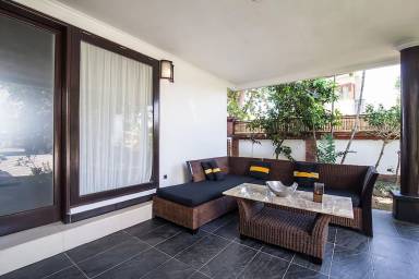 Villa Balcony Blahbatuh