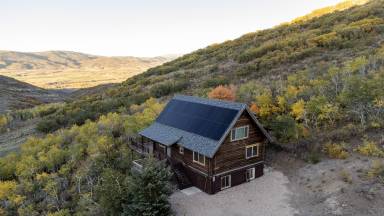 Cabin Kamas