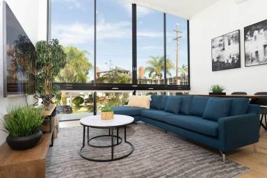 147 m² Condo