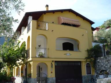 Villa Balcony Montalto Ligure