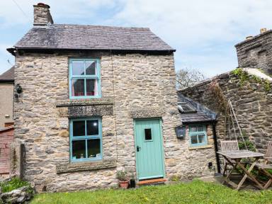 90 m² Cottage