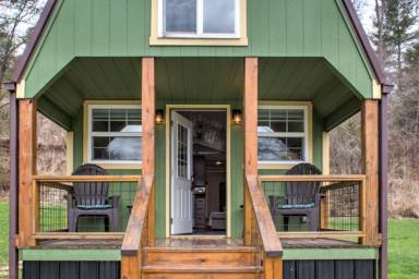 Cottage  Marshall