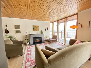 Airbnb  Nelson