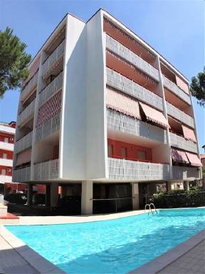 Appartamento a Bibione con piscina e terrazza