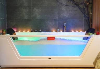 Casa totalmente equipada con terraza, jardín y jacuzzi | Vistas a la montaña | Adaptada para el teletrabajo