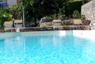Ferienwohnung in Isolalunga mit Grill & Pool