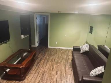 House West Islip