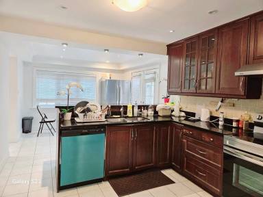 Comfortable Bedroom in central Yonge and Sheppard and North York Centre