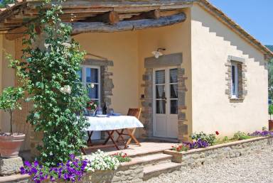 Farmhouse  Camucia