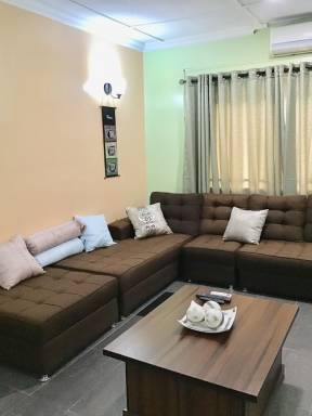 Apartment Shomolu