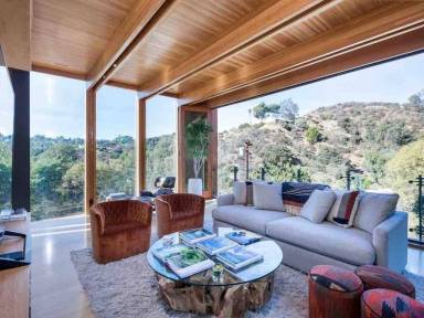 Airbnb  Hollywood Hills