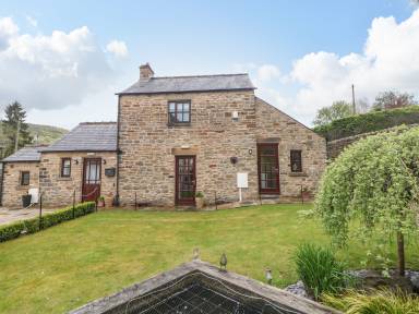 Cottage Yard Hathersage