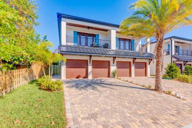 House  Harbor Heights